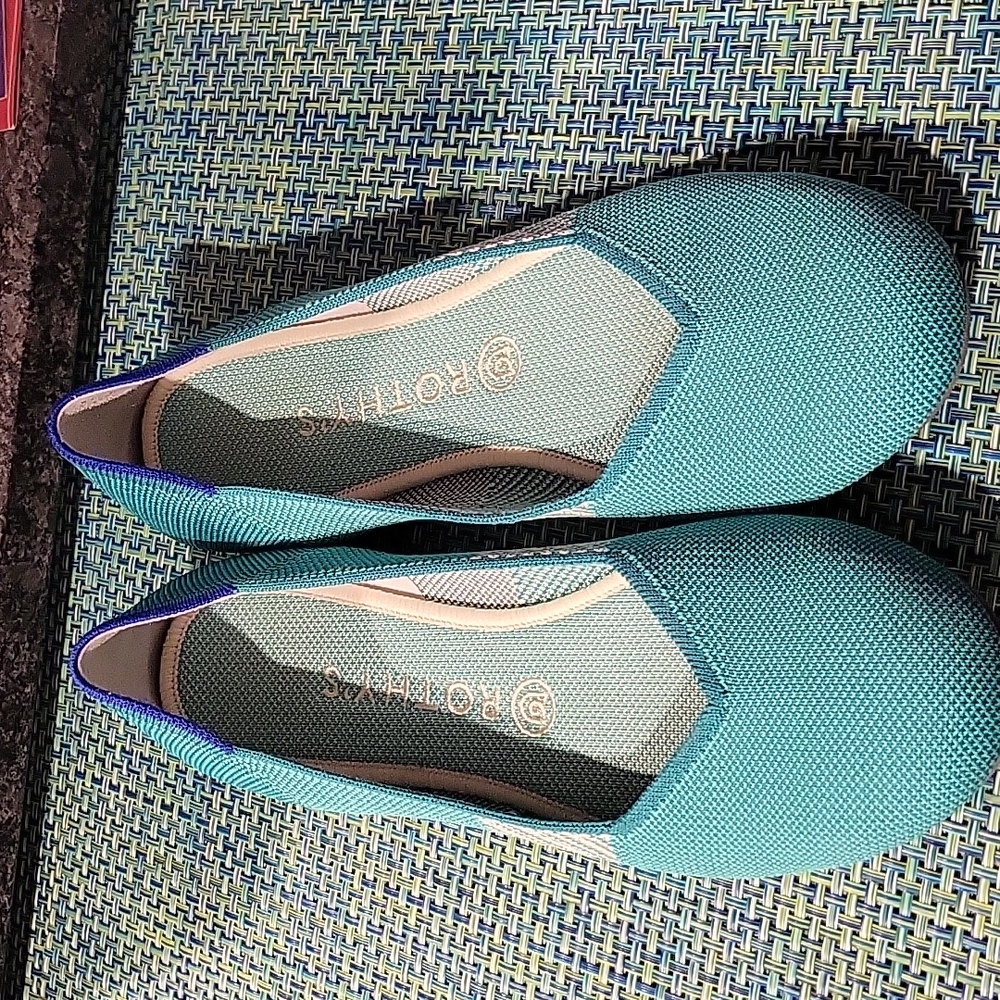 NEW Rothy's size 10